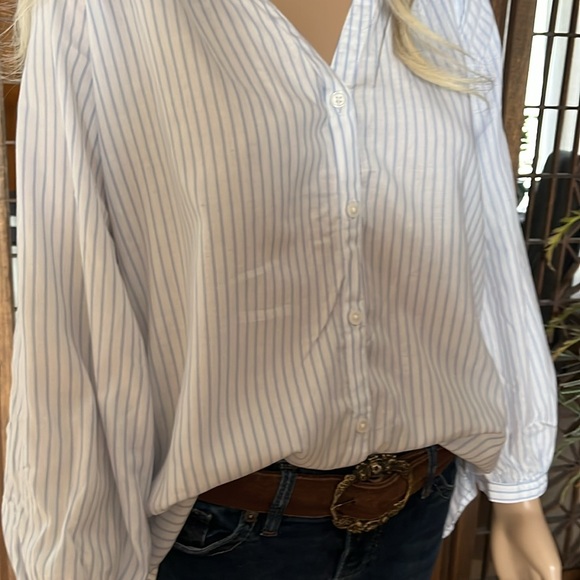 Levi's Tops - NWOT LEVI’s  Shirt